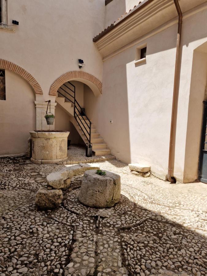 Casa Cristina Lägenhet Sant'Eusanio Forconese Exteriör bild